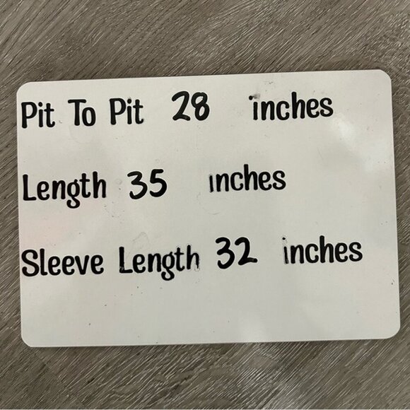 Victoria's Secret Bright Red Plush Cozy Short Hooded Robe Women’s Size Medium - Picture 7 of 7